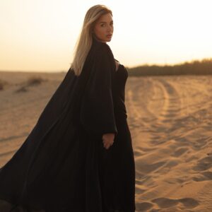 Cloud abaya (black)